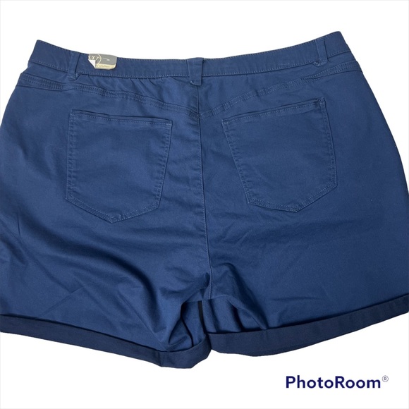 Wit & Wisdom Coastal Blue Shorts Size 20W - Picture 8 of 9